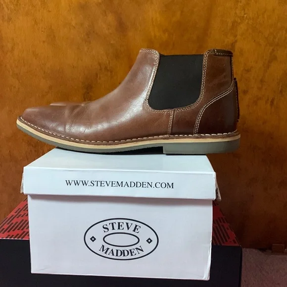 Steve Madden | Shoes | Steve Madden Leather Chelsea Boot 2  display picture 1